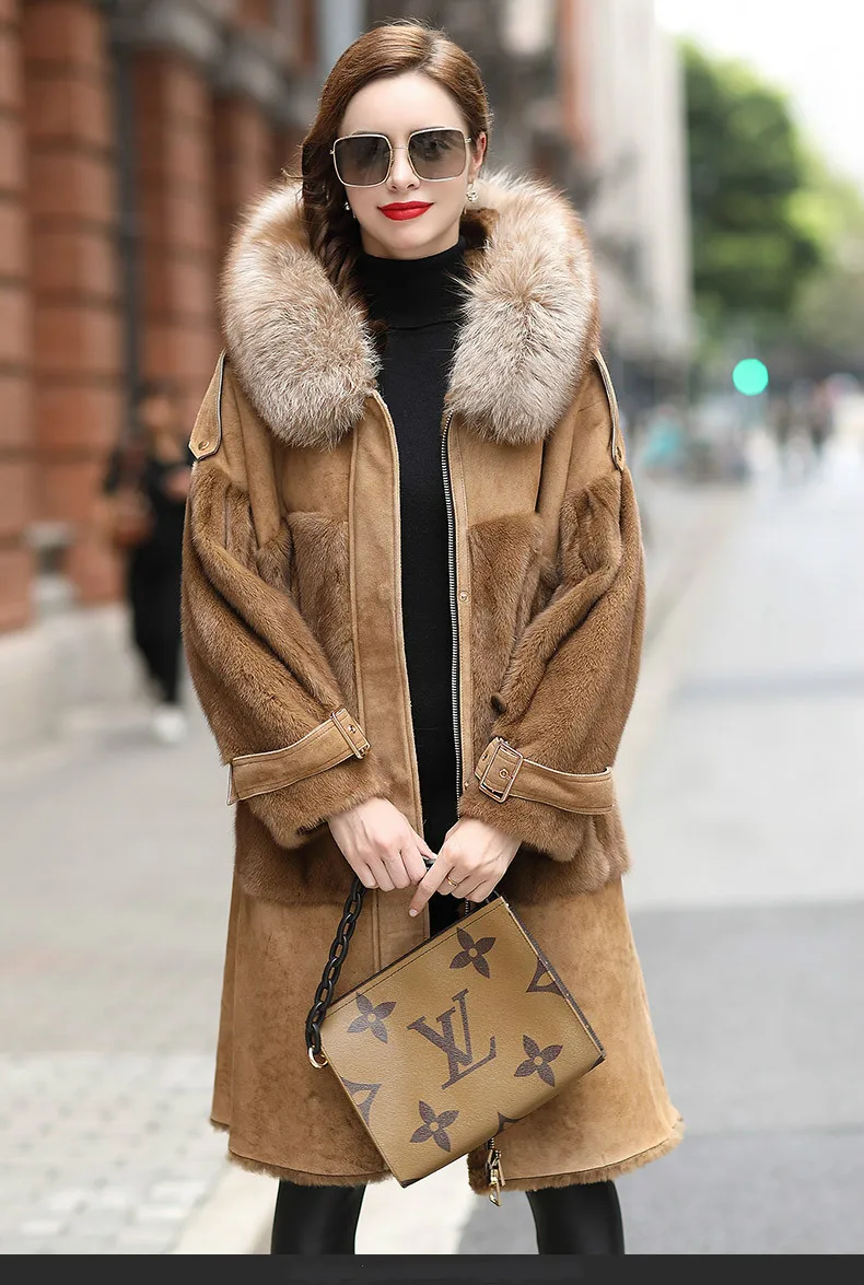 Fashion Fox Hooded Sheepskin Wool One Woman Shearling Coat Mink Fur Grass Winter