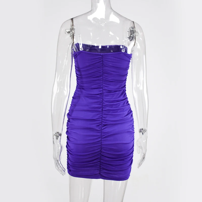 Женское Прозрачное платье на бретельках с открытыми плечами и вырезом