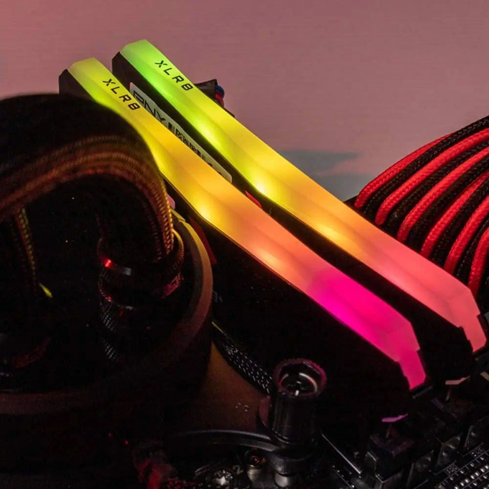 PNY оперативная память 8 Гб 16 XLR8 Gaming Epic-X RGB DDR4 3200 МГц для настольного компьютера с