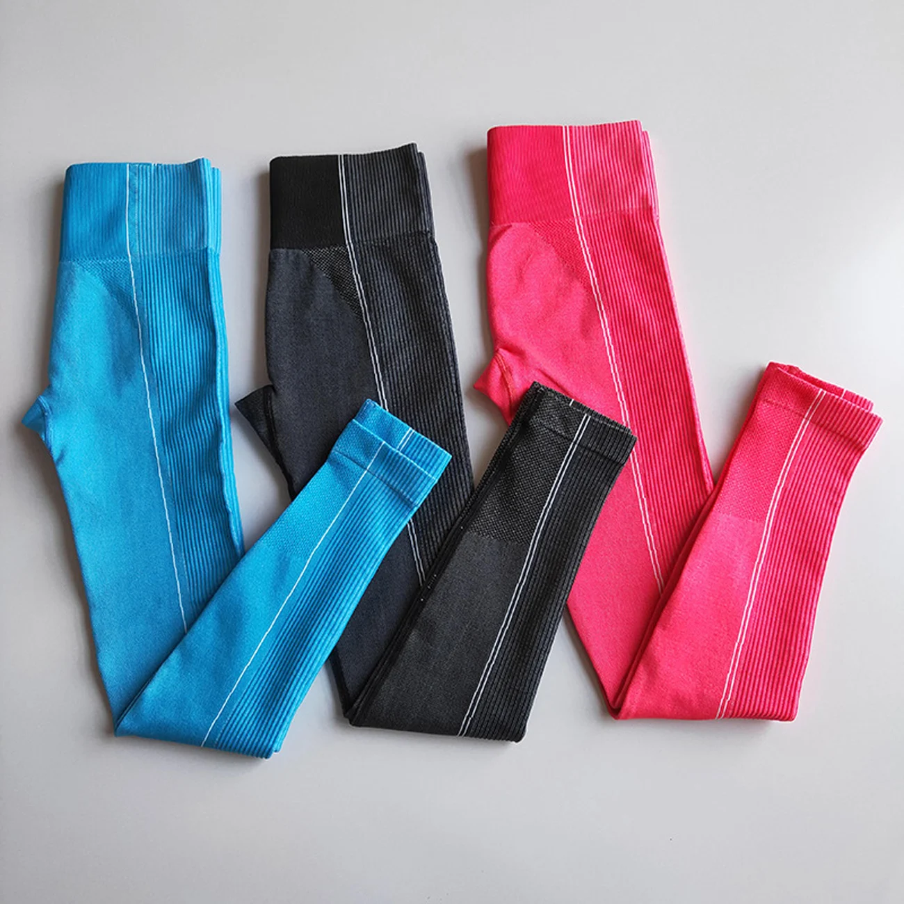 

Women Leggings Yoga Pants Sportswear Fitness Leggings High Waist Butt Lifting Seamless Elastic Cropped Workout Pants