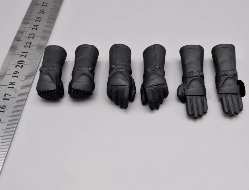 

Hot Sales Medicom RAH 1/6th Light Armor Hand Models For Usual 12 inch Doll Figures Collection
