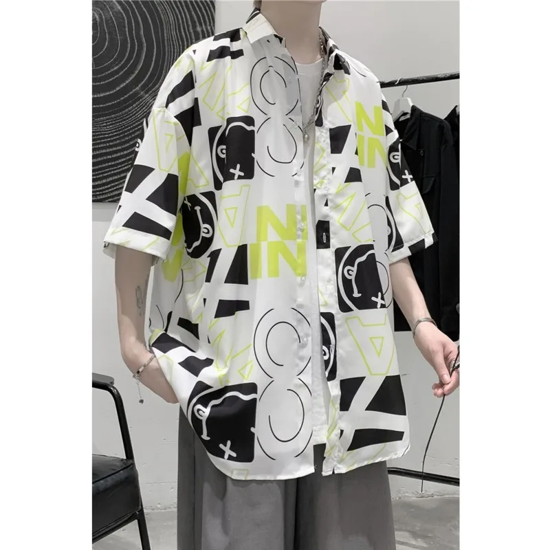 

2021 summer fresh graffiti printed short men's loose casual half sleeve shirt Free shipping Hot Sale