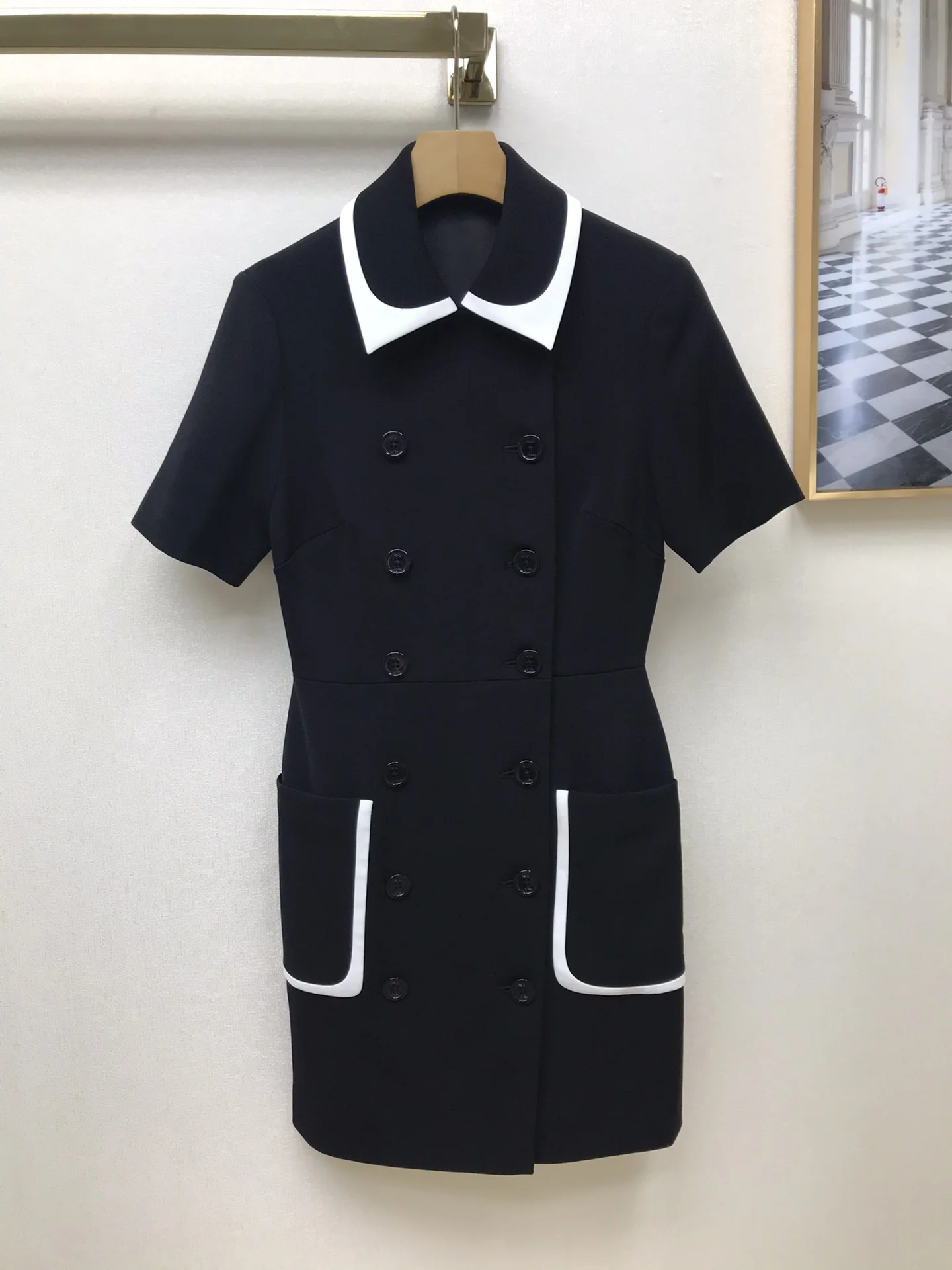 

Модное женское контрастное двубортное платье 2021 с коротким рукавом и отложным воротником, новинка 0106