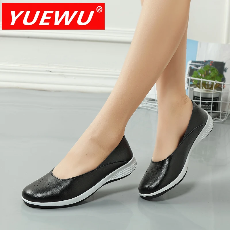 Женские повседневные кожаные туфли YUEWU открытые на плоской подошве с открытым