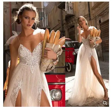

Sexy deep V neck bride sen vacation trip shooting location small tail light wedding dress
