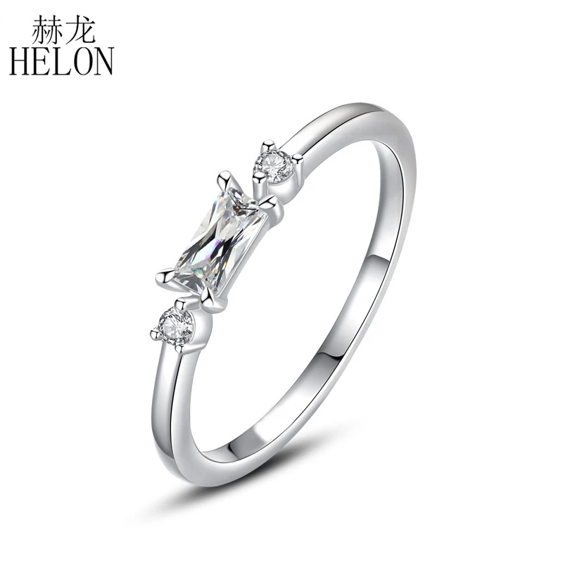 

Кольцо HELON из белого золота, 10 к, 3 Х5 мм, с фианитом