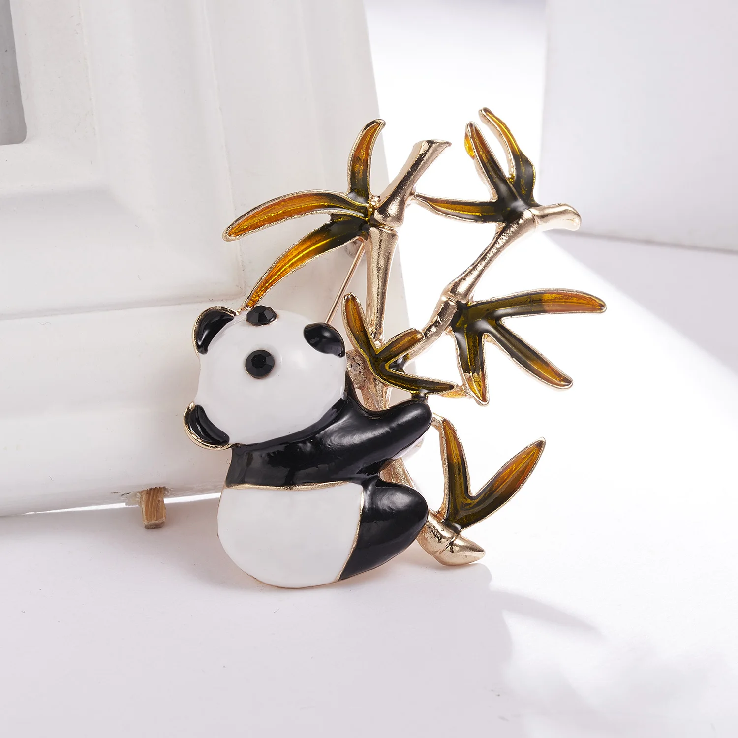 Милая эмалированная брошь с жемчугом Бамбуковая панда животное булавка для