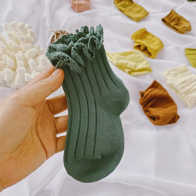 Гольфы для маленьких девочек хлопковые детские носки с кружевом модные