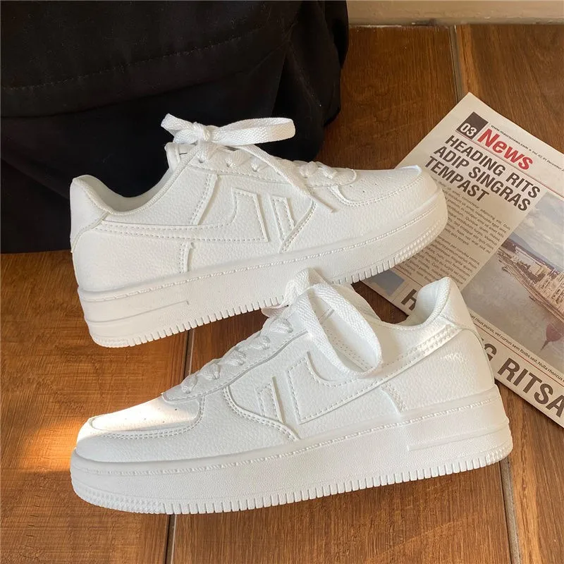 Женские кроссовки на платформе легкие кожаные светильник ссовки шнуровке