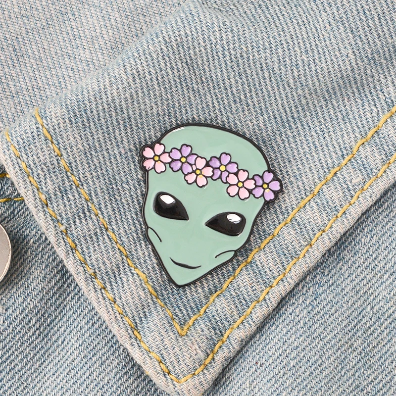 

Lunch time! Pizza Skull Pink enamel pins Alien with flower crown Hard Lapel pin Cartoon Badges Fruit brooches Denim Jewelry gift
