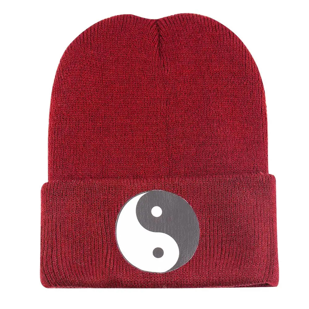 Черная зимняя теплая шапка для скейтера большая трикотажная с логотипом