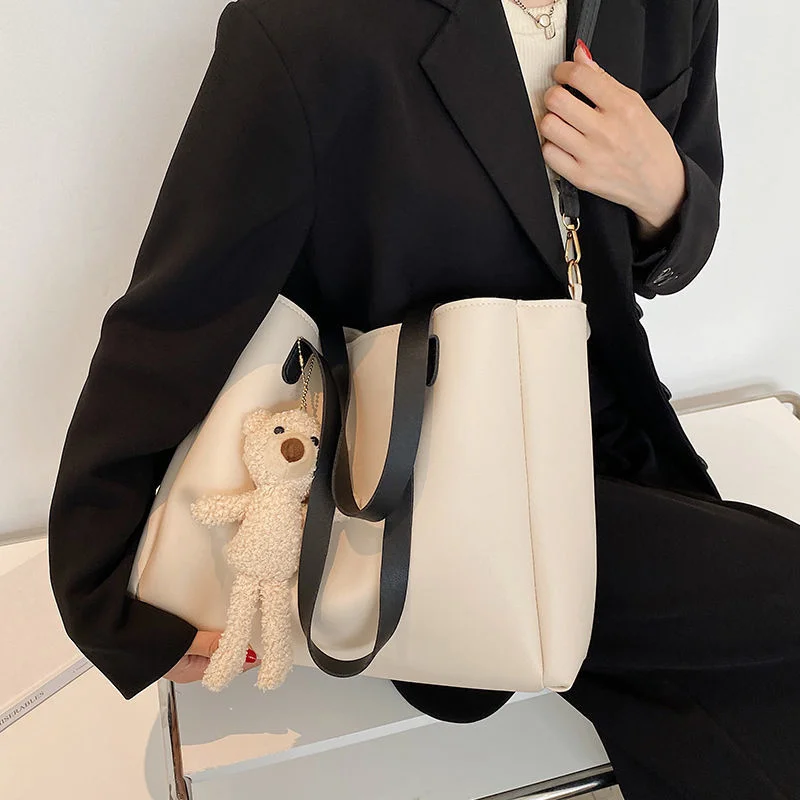 Женская сумка на плечо красная женская новинка 2021 модная вместительная