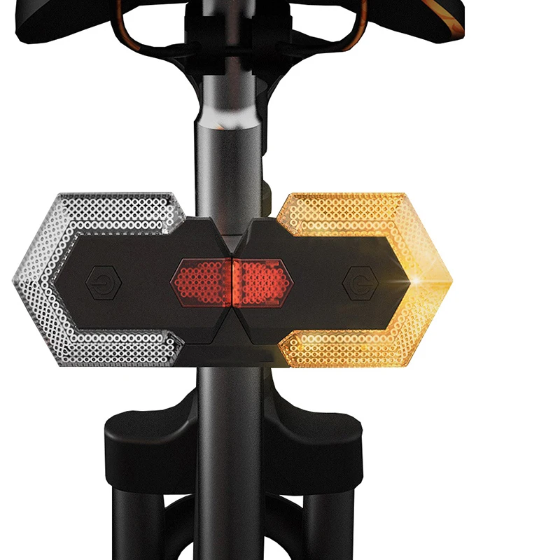 

Smart Bicycle Light Remote Turn Bike Tail Light for Bicycle USB Rechargeable Rear Light Bicycle LED Safety Warning Bike Lantern