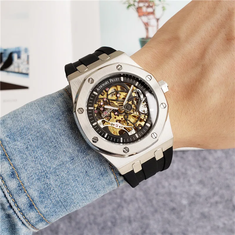 

New fashion classic men's high grade business watch waterproof watch wine barrel watch personality WATCH QUARTZ WATCH