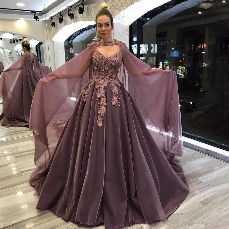 

Prom dresses 2020 A Line long with sleeves appliqued for women plus size luxury formal evening party wear