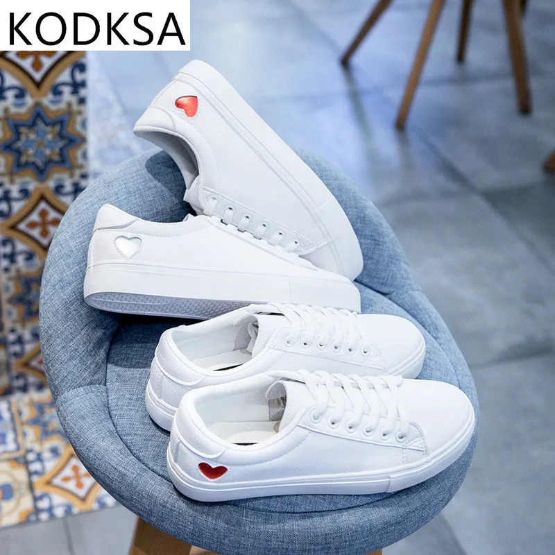 

Women Canvas Shoes Women Casual Flats Heart Lace-up Fashion Ladies Spring/Autumn Shoes designer White Sneakers EUR Size 36-42