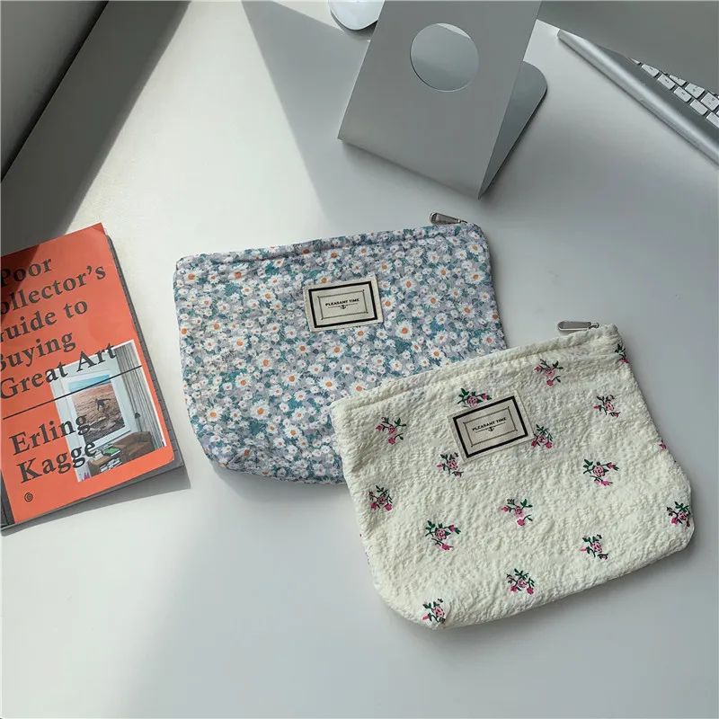

Spring Flower Women Rose Cosmetic Bag Canvas Waterproof Zipper Make Up Bag Travel Washing Makeup Organizer Beauty Case