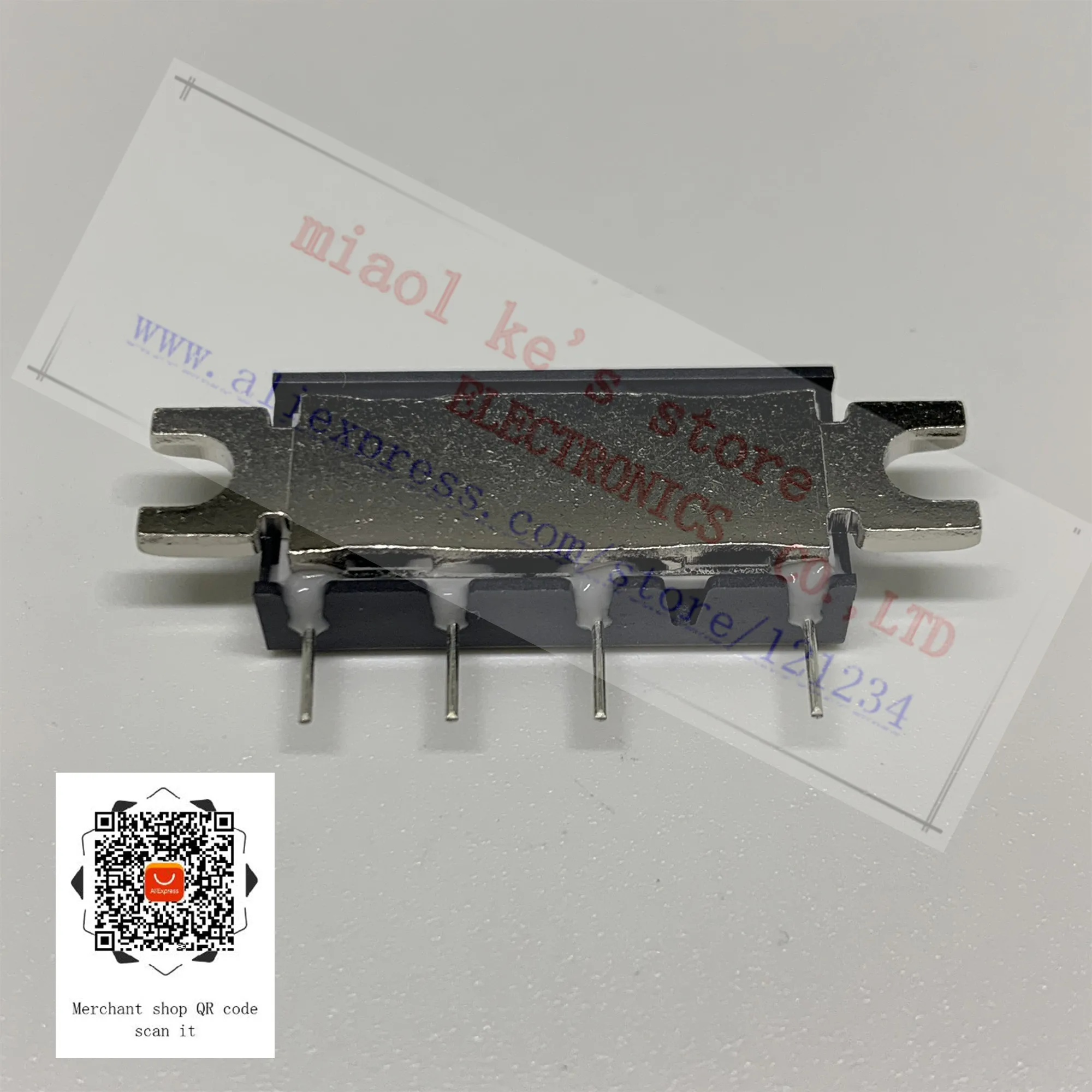 100% Новый оригинал: RA07N4452M 101 [440 520 MHz 7 5 W 9 6 V 2 Stage Amp. Для портативного радио]|module rf|module