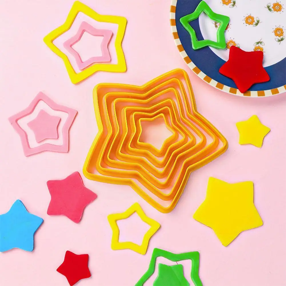 

6 Pieces / Set Christmas Tree Biscuit Cutter Mold Christmas Star Five Cookies Diy Heart Blossom Pointed Plum Plastic M2g9
