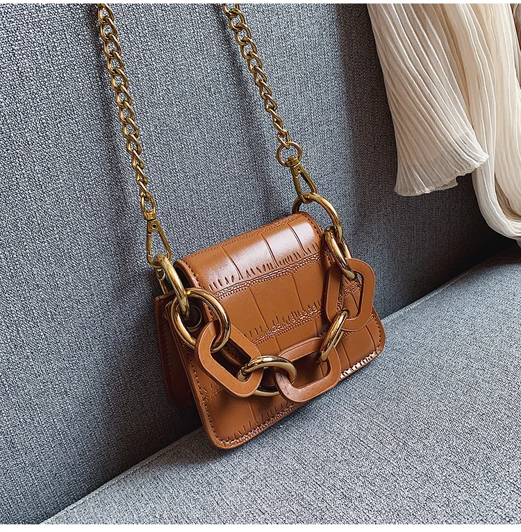 Fashion Mini Saddle Women Shoulder Bags Designer Brand Acrylic Chain Handbags Luxury Pu Leather Female Crossbody Bag Small Purse