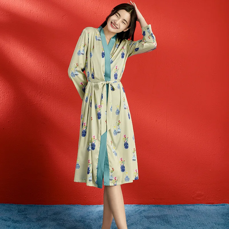 

FZSLCYIYI Sexy Printed Satin Robes Wedding Bridesmaid Bride Gown Kimono Sleepwear Nightgown Bathrobe Size M-XXL