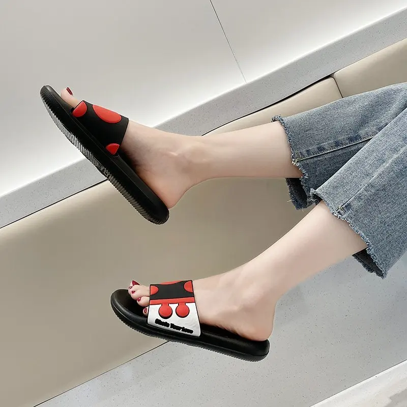 

Casual Women's Slippers 2021 Fashion Simple Vamp Geometric Decoration Home All-match Open-toe Non-slip Women's Slippers