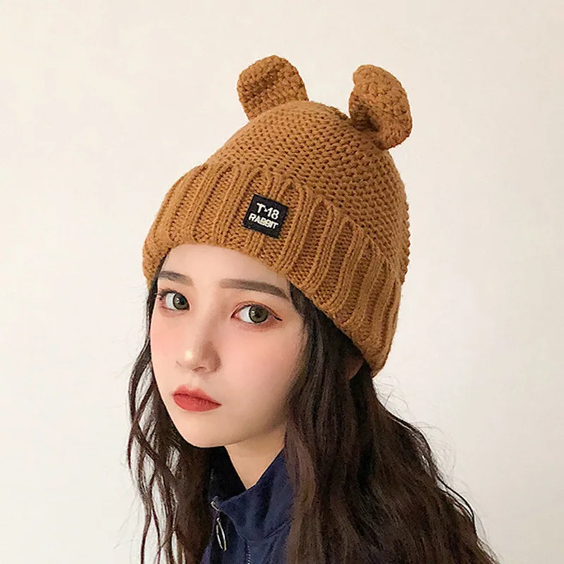 Осенне зимняя женская шапка с милыми кошачьими ушками бархатная утолщенная