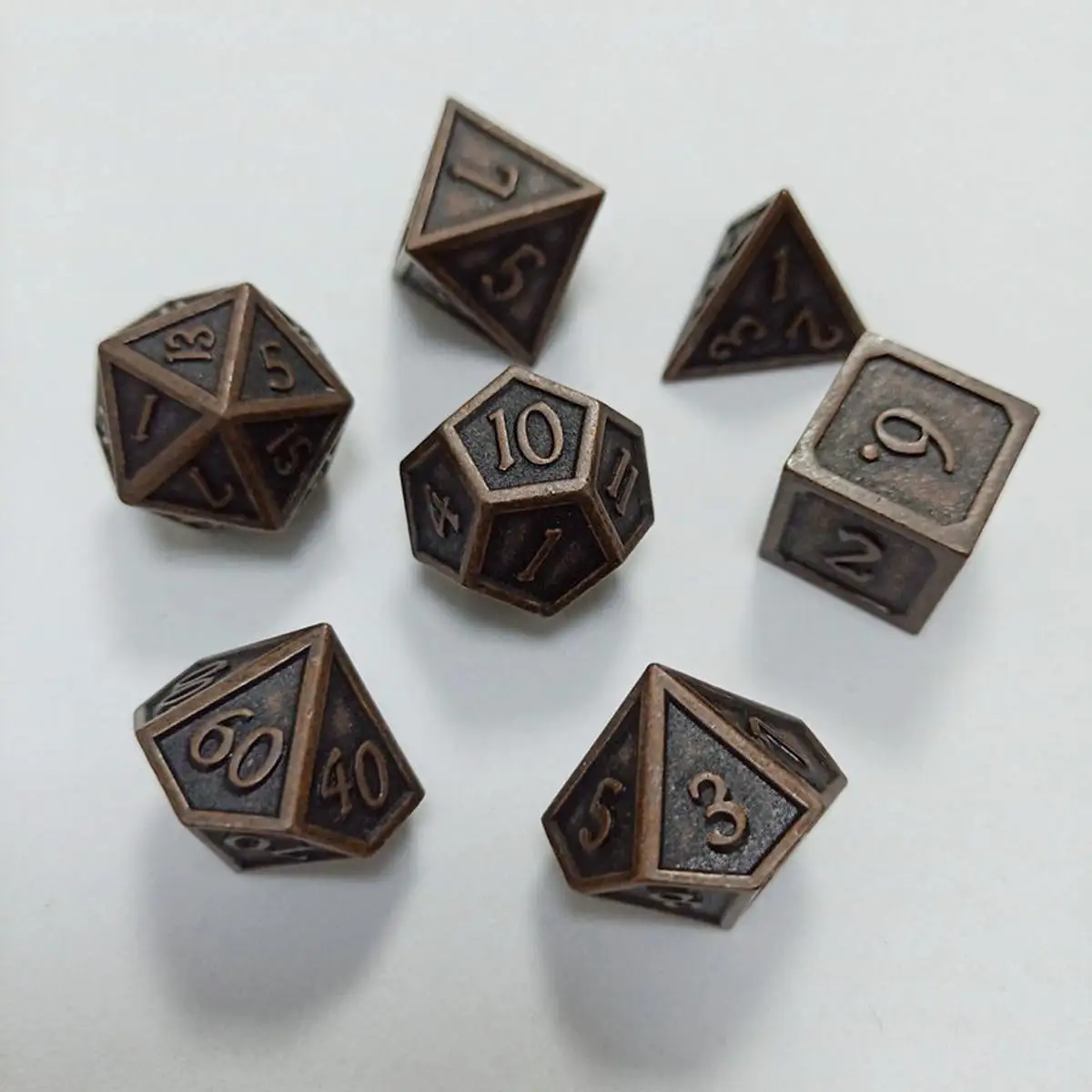 7Pcs рельефный рисунок Heavy Metal многогранные кости набор для ролевые игры настольные