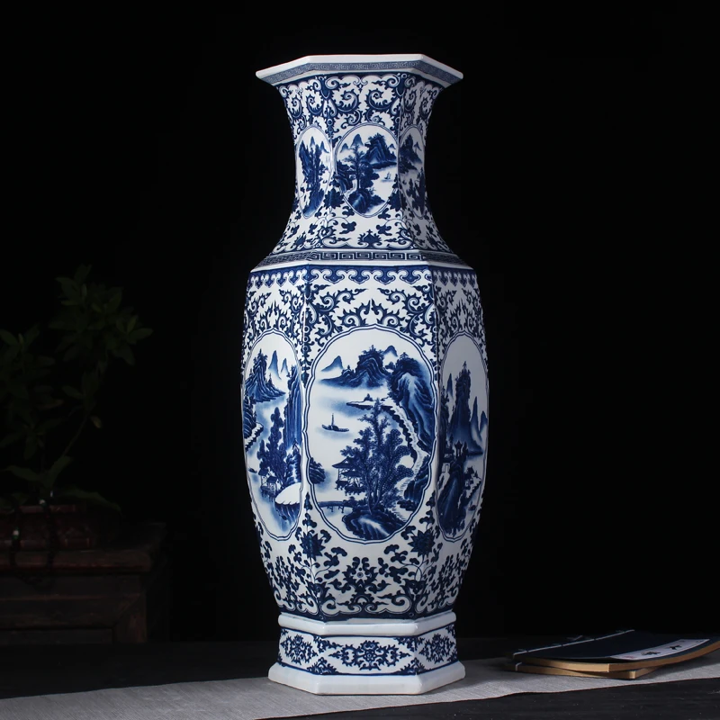Традиционная фарфоровая ваза с изображением династии Цин сине белая ручной