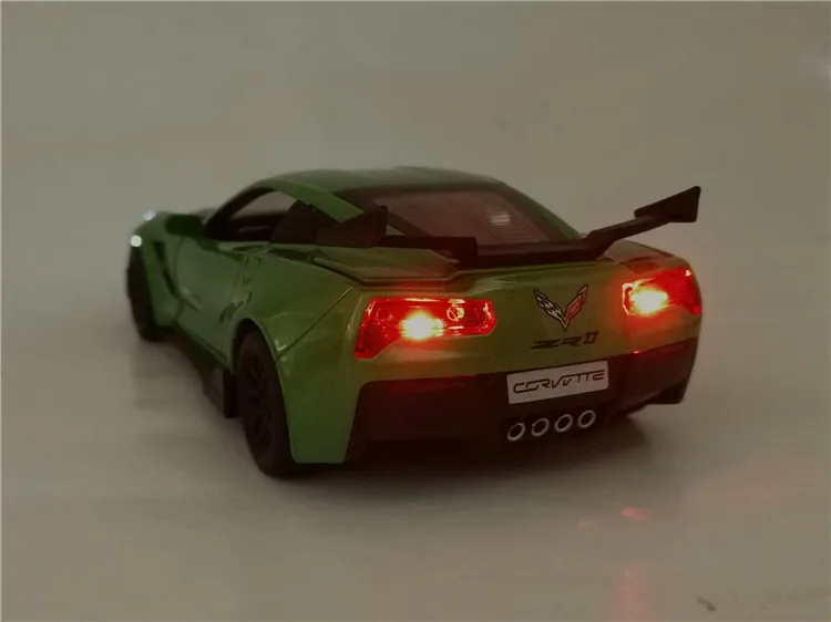 Высокое моделирование 1:32 chevrolet corvette Z06 сплав оттяните назад модель автомобиля звук и свет игрушечный автомобиль для детей Подарки