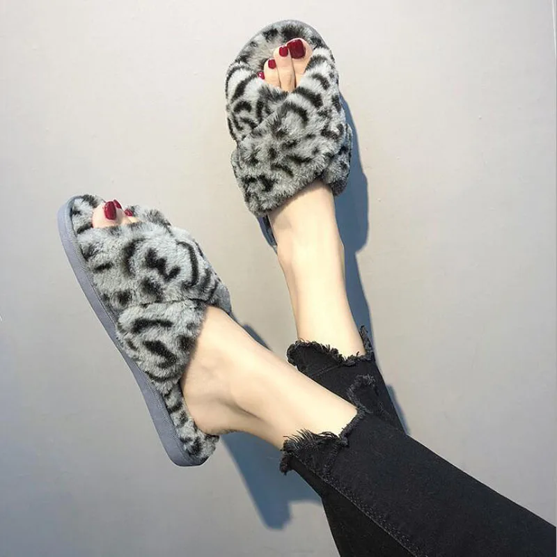 

Fluffy raccoon fur slippers shoes women summer flip flops flat slippers outdoor sandals ladies shoes