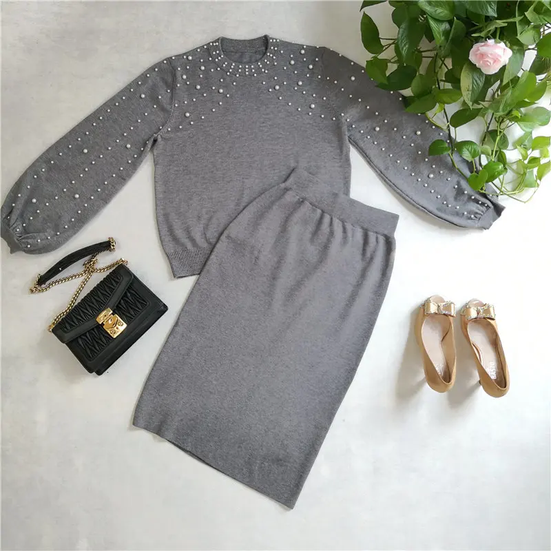 gray2 Осенне-зимний женский трикотажный комплект из двух предметов, вязаный пуловер с жемчужинами и бисером+ юбка-карандаш, женский элегантный костюм из 2 предметов - Цвет: gray2