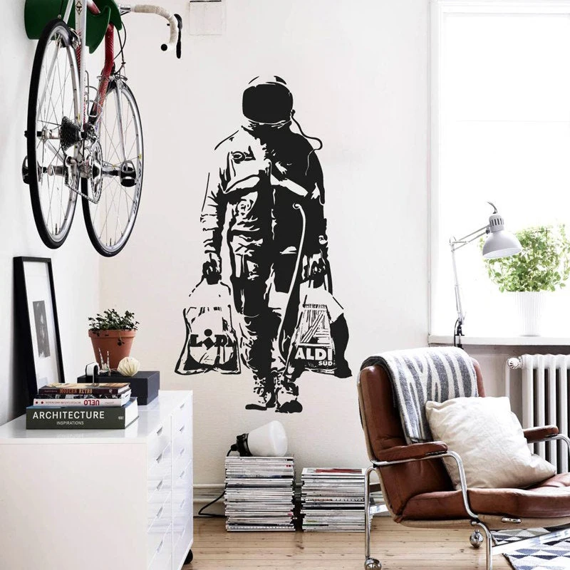 

Wall Decal BANKSY ASTRONAUT Street Art Sticker Spaceman Graffiti Urban Interior Design Urban Decor Waterproof Wallpaper 2136