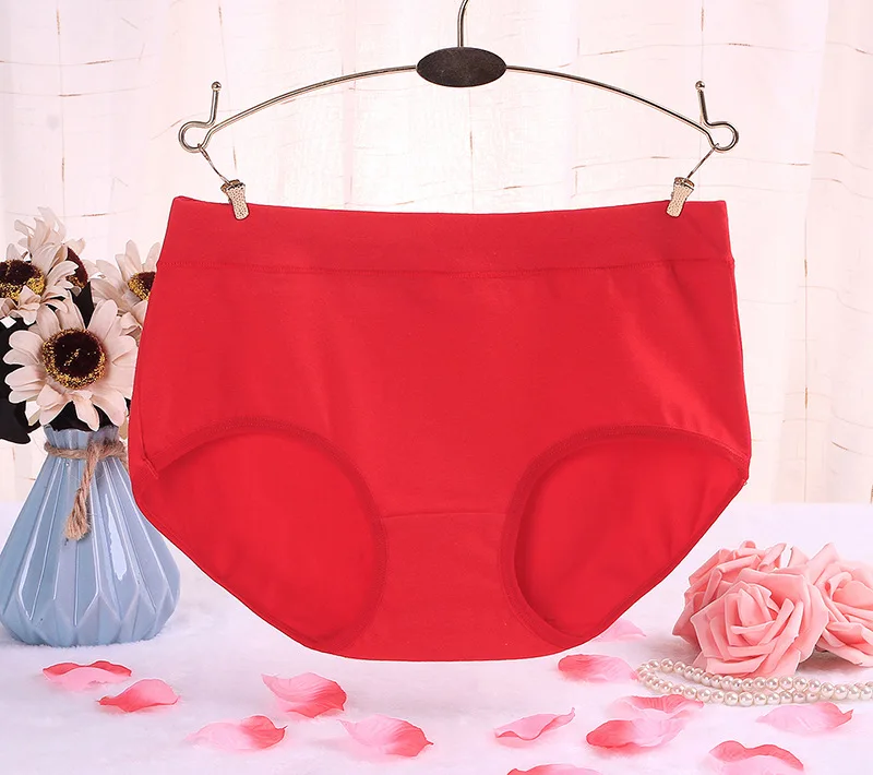 Red Briefs Дамское хлопковое нижнее белье размера плюс, одноцветные трусы, женское нижнее белье, розовые плавки, средняя талия, высокая эластичность, женские трусы - Цвет: Red Briefs