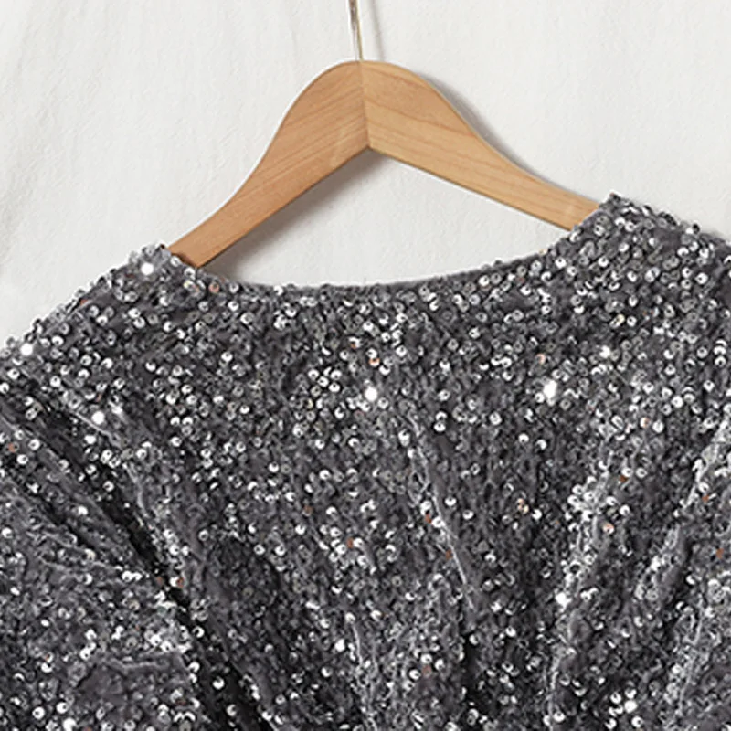 Women Autumn T Shirts Sequins O-Neck Long-sleeved Tee Temperament Young Lady Sweet Short Crop Top Female GX