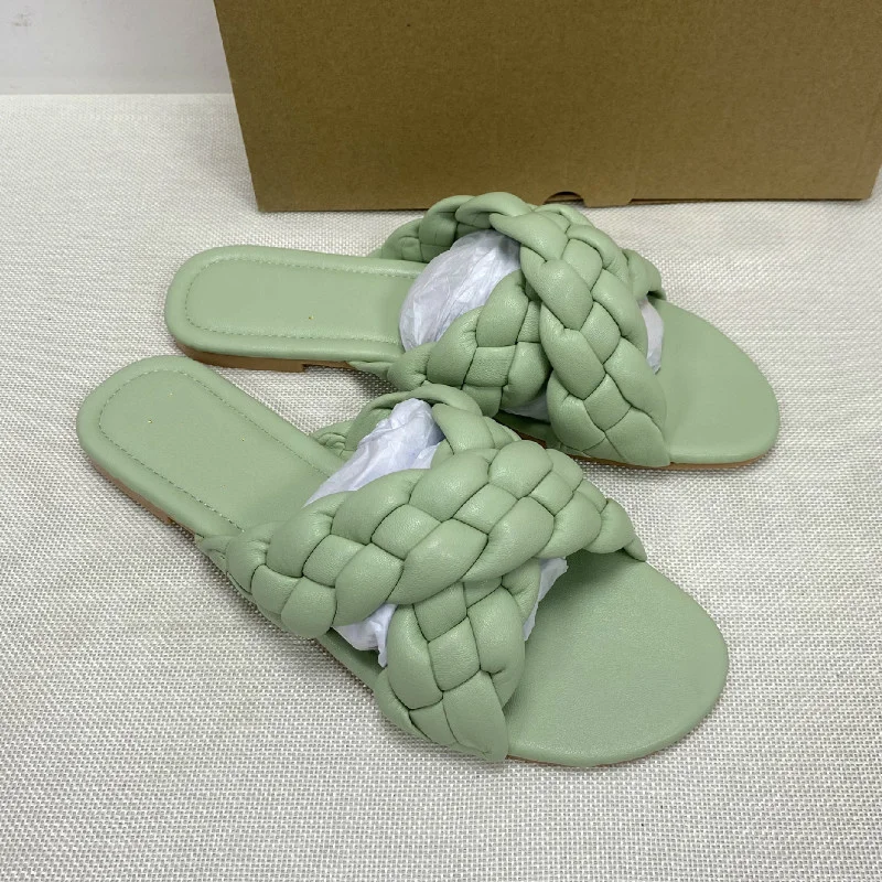 

Women's sandals, cross knit shoes, flat bottoms, large sandals, summer sandals.
