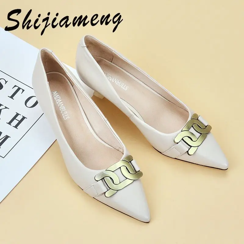 

The first layer sheepskin fashion leisure single shoe spring 2021 new pointed shallow mouth leather shoes for women