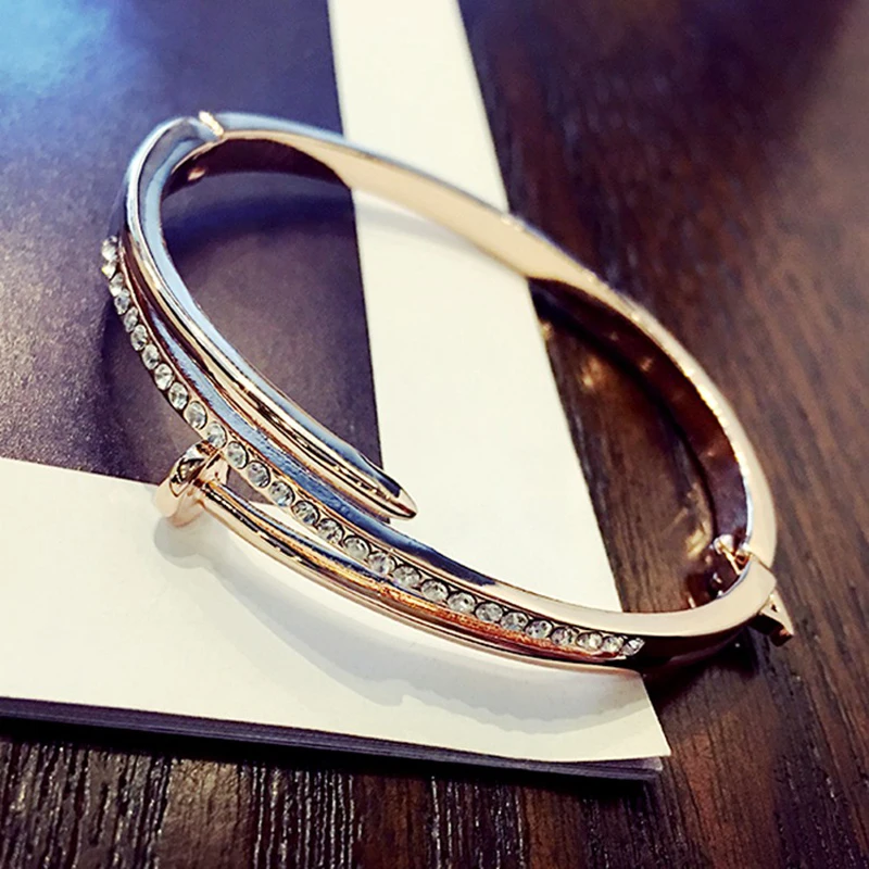 

European and American new fashion simple crystal sweet non-fading female bracelet