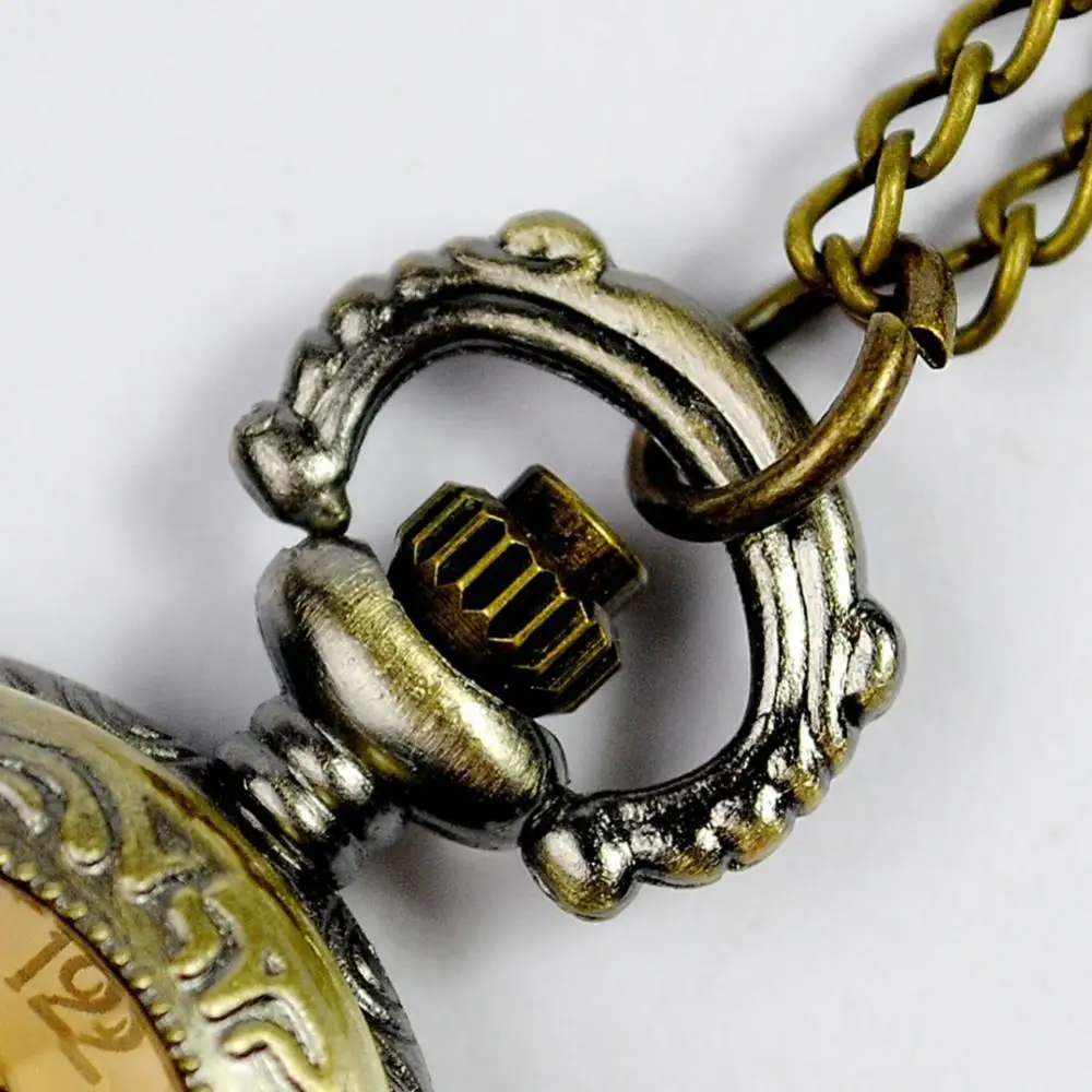 

Unisex Quartz Pocket Watch Vintage Engraved Number Quartz Pocket Watch with Chain Birthday Gift Pendant Watch Gifts Clock