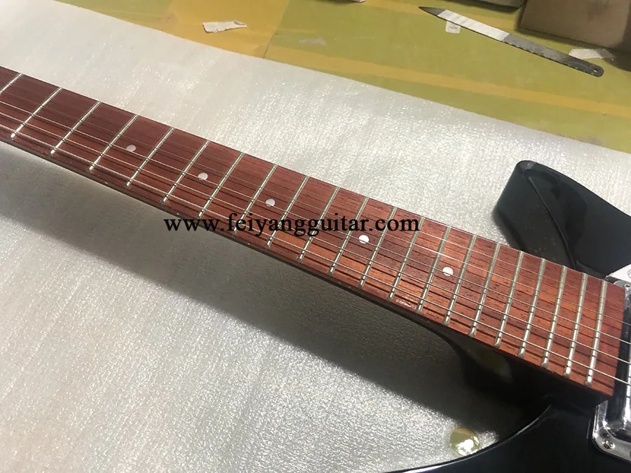 Высококачественная электрическая гитара 325 черная краска матовая панель из