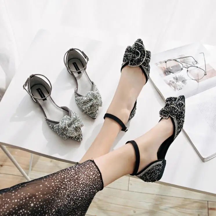 Женская обувь высокого качества женская на плоской подошве модная с острым