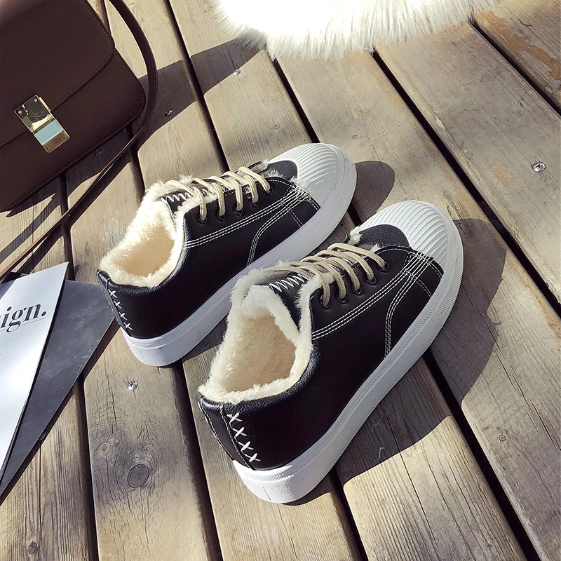 Новинка женские кроссовки суперзвезды зимние австралийские массажные дышащие