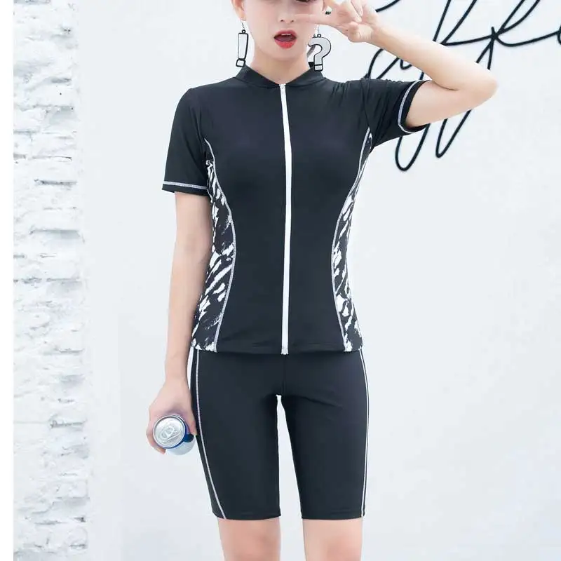 Женский костюм из двух частей с коротким рукавом и защитой от ультрафиолета на