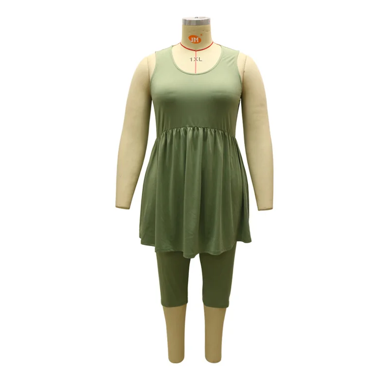 

Plus Size Clothes