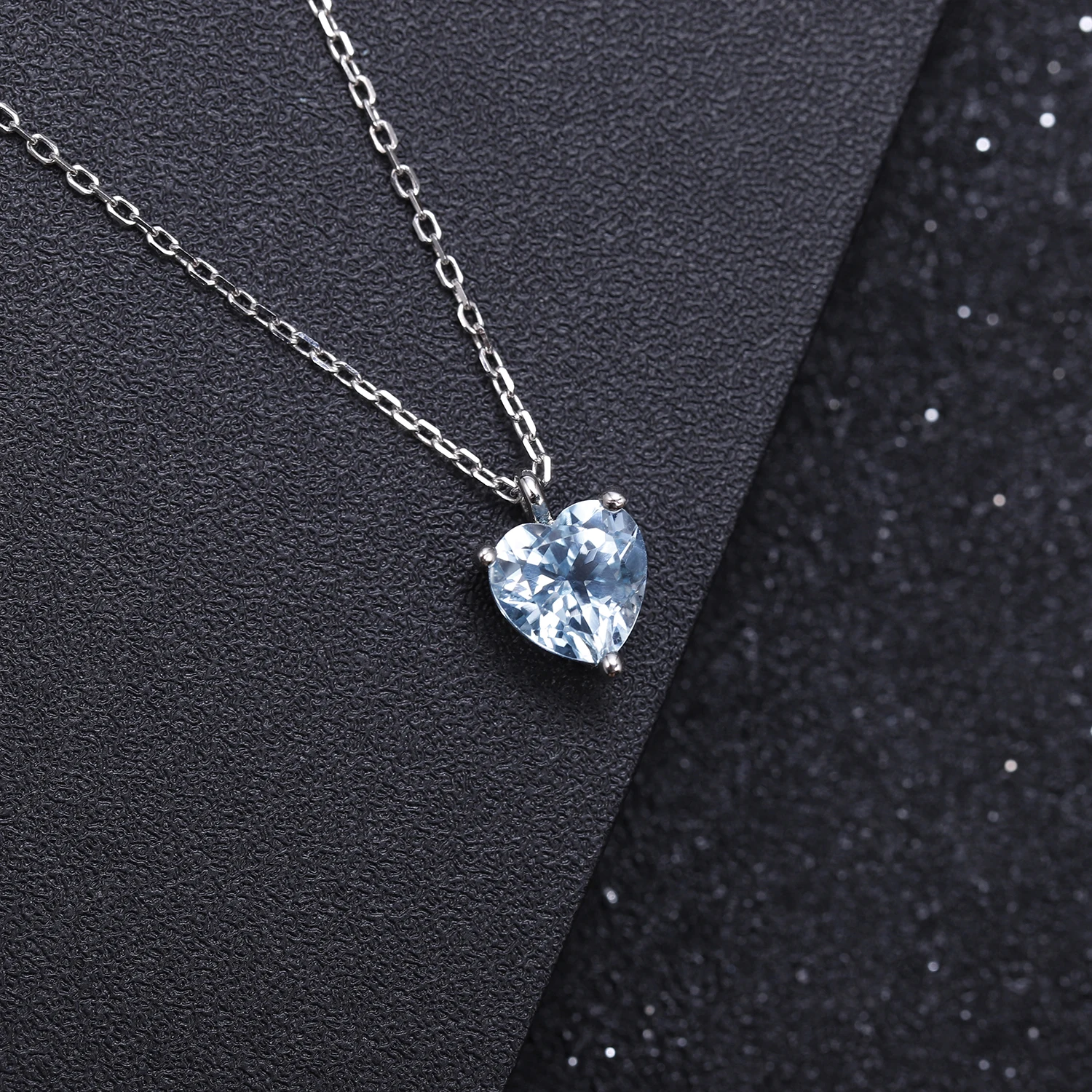 GEM'S BALLET 925 Sterling Silver Heart-shaped Jewelry 1.54 CT Natural Sky Blue Topaz Pendant Necklace Women Gifts