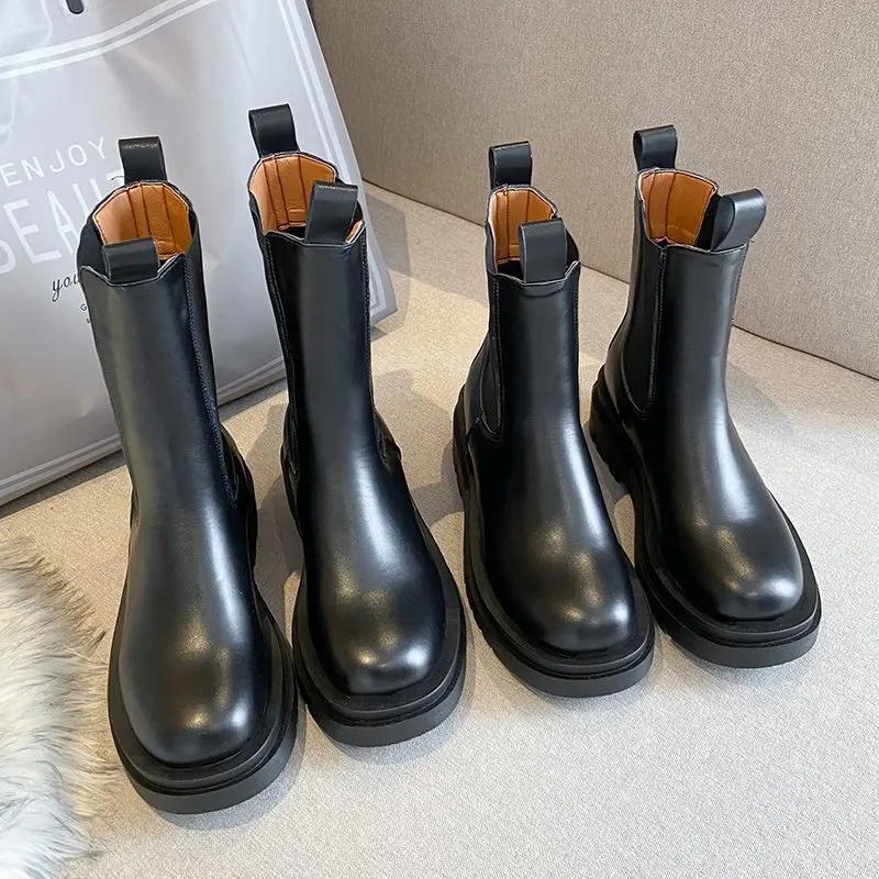 

2021 New Chelsea Boots Chunky Boots Women Winter Shoes PU Leather Plush Ankle Boots Black Female Autumn Fashion Platform Booties