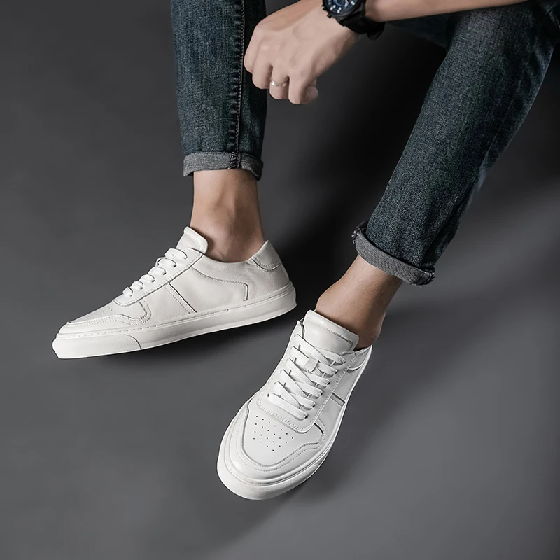 Мужская повседневная обувь из натуральной кожи черные и белые дышащие уличные