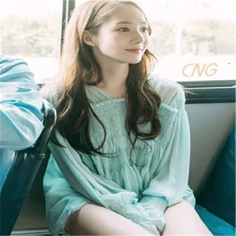 Шифоновая футболка с длинными рукавами для беременных фиолетовая белая