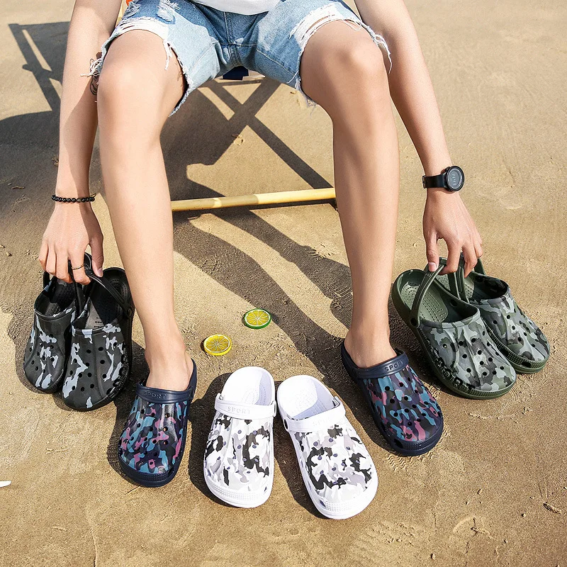 

Men's Outdoor Hiking Sandals Closed Toe Athletic Sport Sandals Korean Summer Casual Walking Hole Sandals Beach Water Shoes