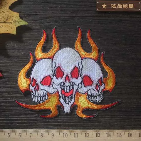 Бутик вышитая полная вышивка сзади лента маркировка кожаное пальто пуховик патч